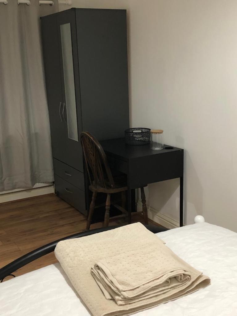 Bed and Breakfast Alpha House Лондон Экстерьер фото